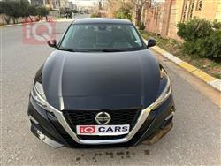 نيسان ألتيما